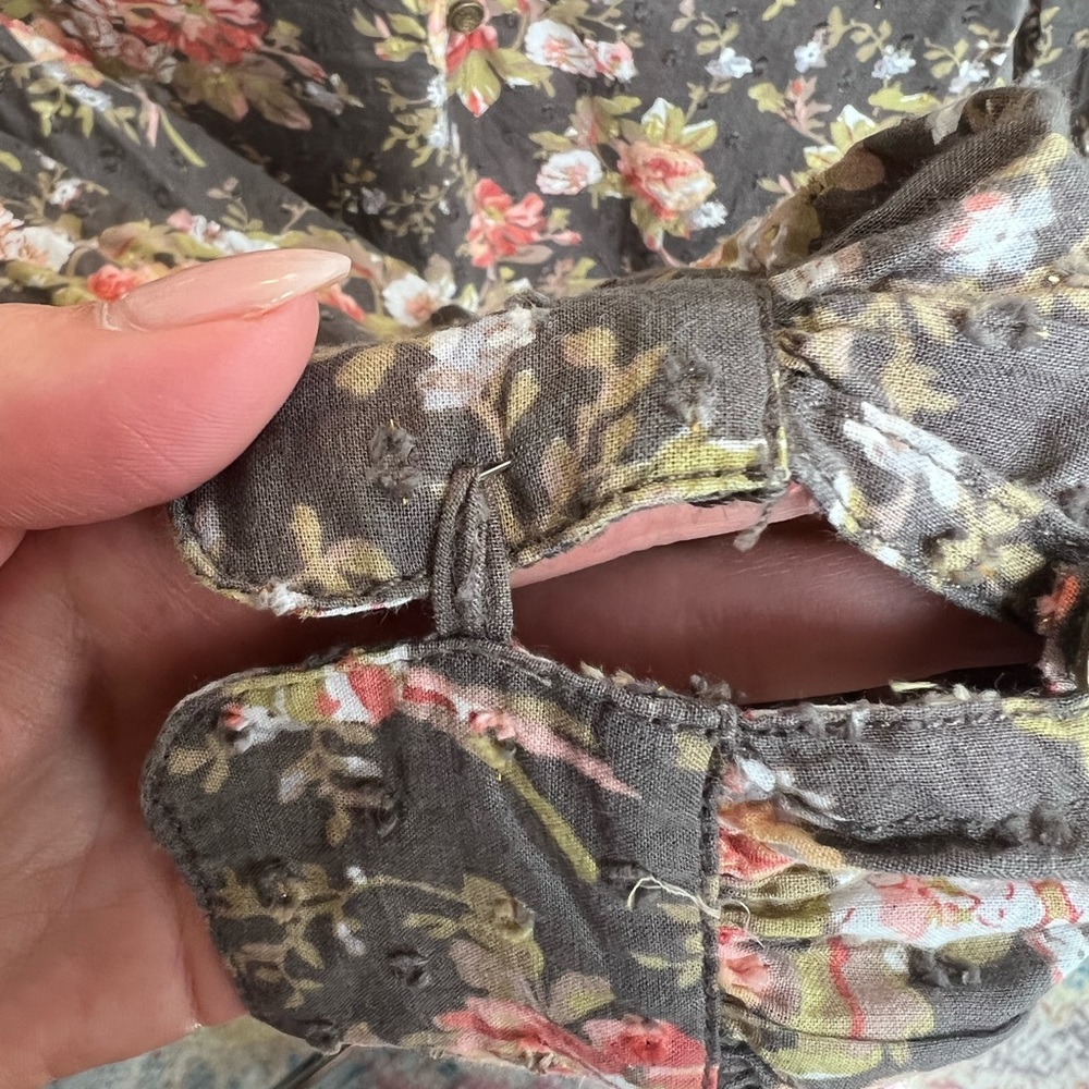 Anthropologie Medium Button Down Blouse - image 5